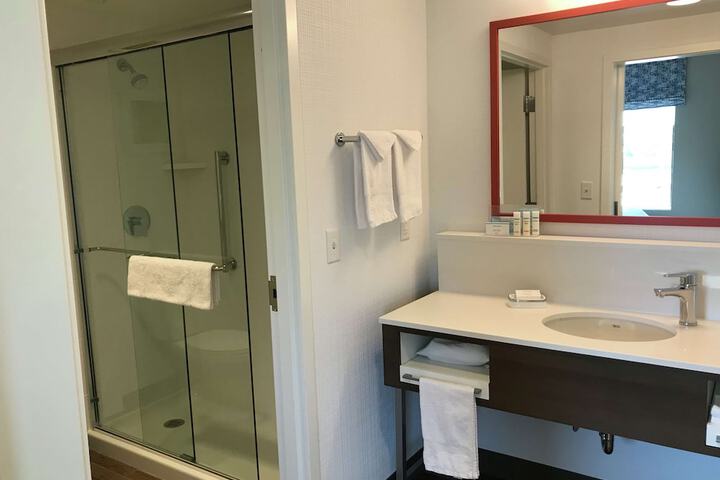 Room 12 of 50