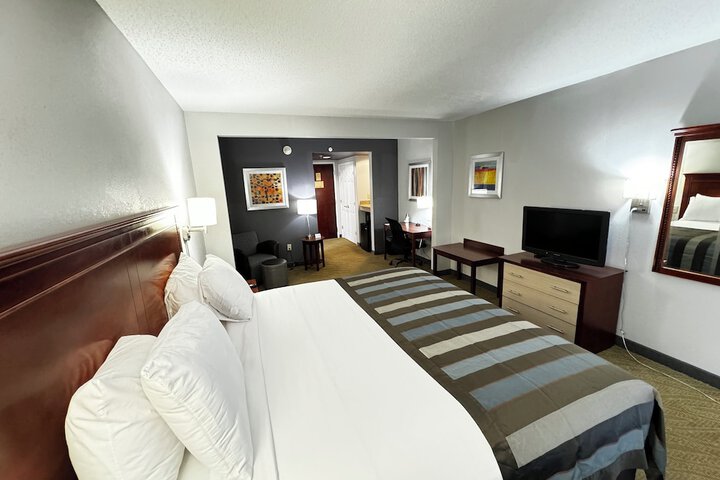 Wingate by Wyndham Chesapeake
