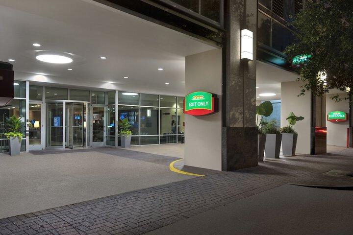 Courtyard by Marriott Charlotte City Center