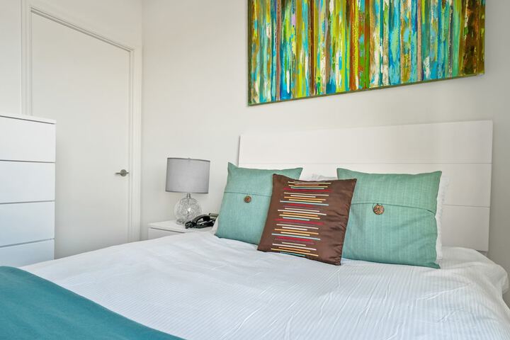 Global Luxury Suites White Plains