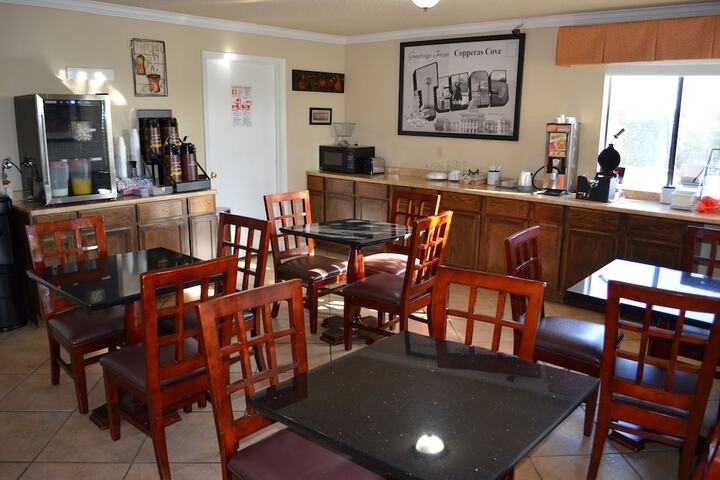 Breakfast/Coffee Service 16 of 16
