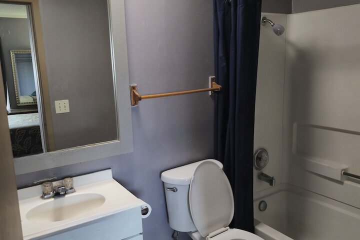 Room 28 of 45