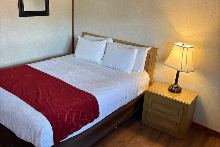 Room 64 of 99