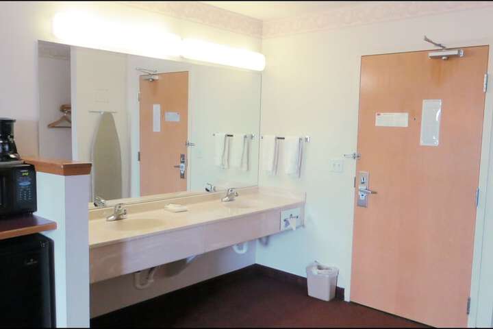 Room 41 of 72