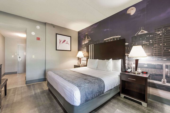 Room 37 of 54