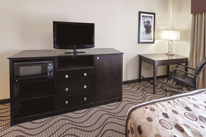 Room 18 of 46
