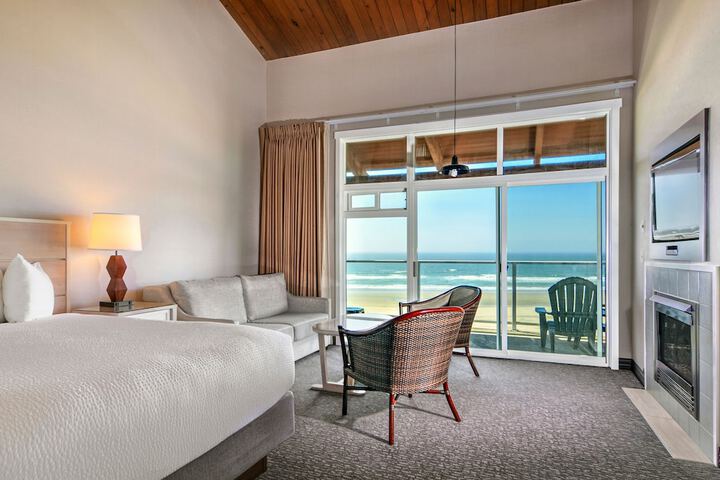 Hallmark Resort - Newport
