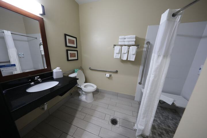 Comfort Inn & Suites Hutchinson