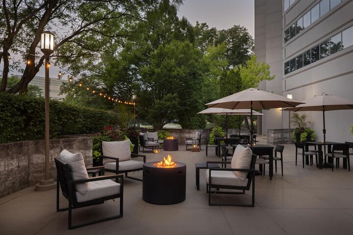Embassy Suites by Hilton Detroit Troy Auburn Hills