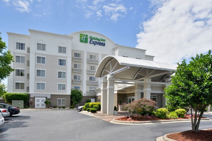 Holiday Inn Express Hotel & Suites Mooresville - Lake Norman by IHG