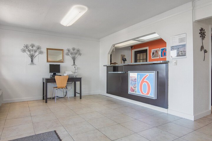 Motel 6 Hope AR