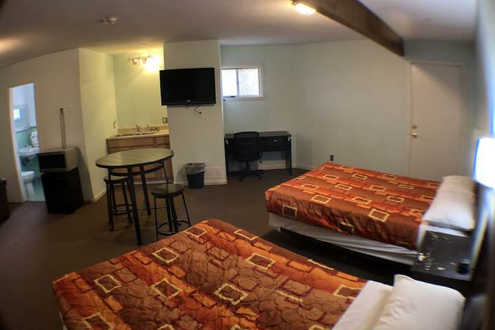 Room 107 of 154