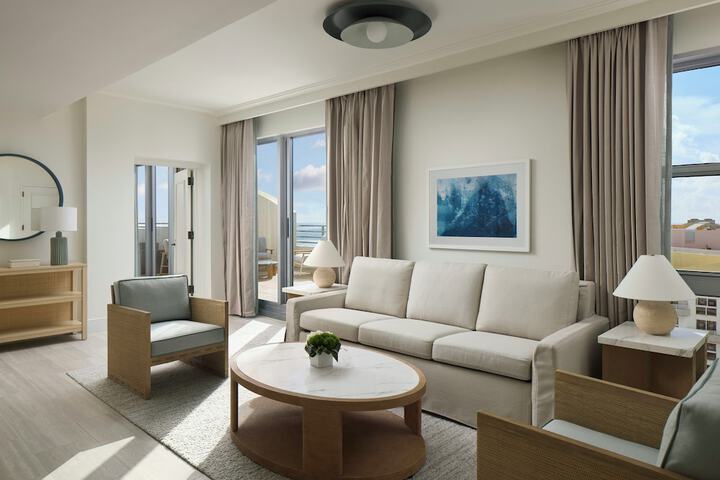 Loews Miami Beach Hotel – South Beach