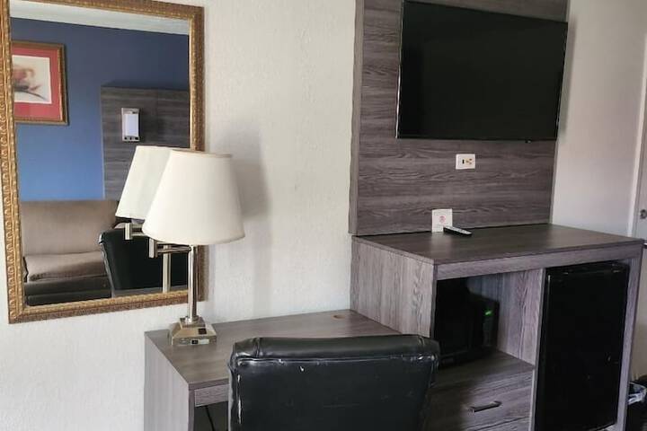 Room 32 of 36