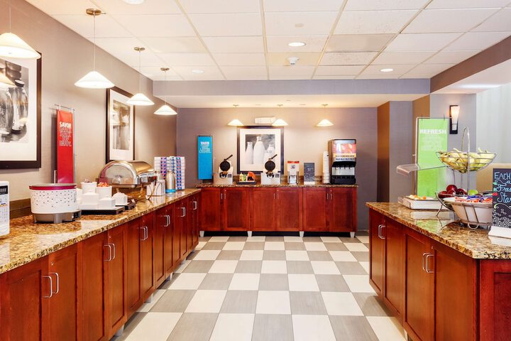 Hampton Inn & Suites Poughkeepsie