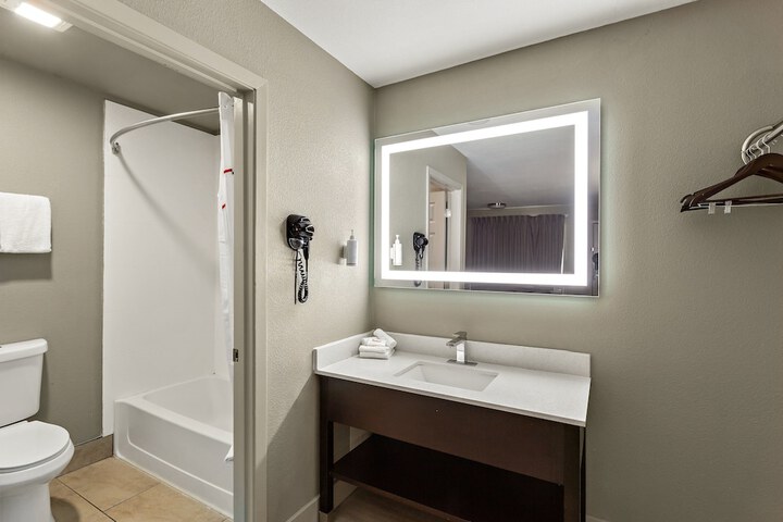 Room 29 of 36