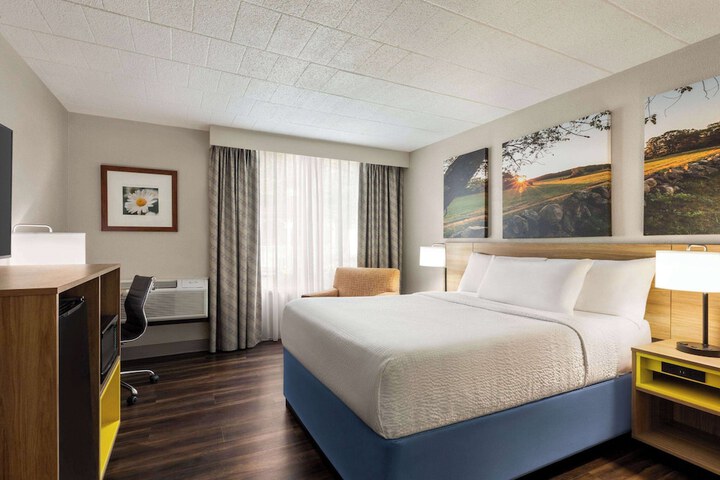 Room 21 of 50