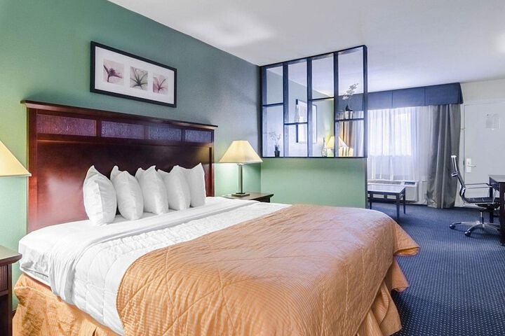 Room 14 of 29