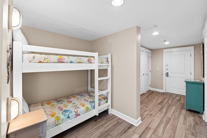 Room 170 of 308
