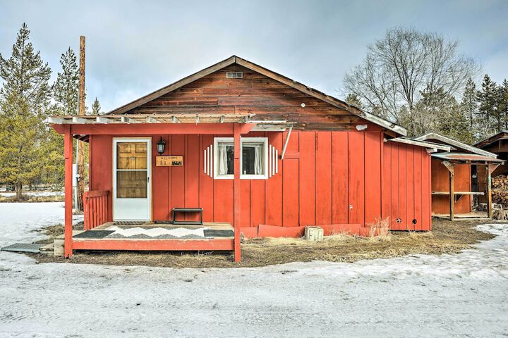 Private La Pine Cabin Rental: 30 Mi to Bend!