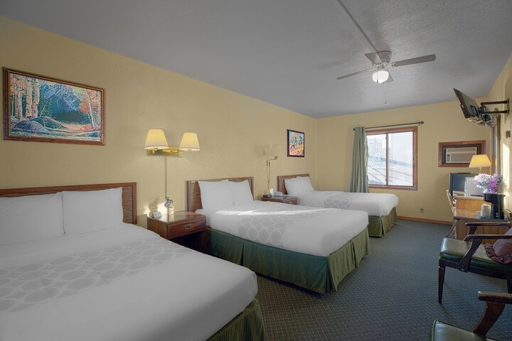 Room 35 of 48