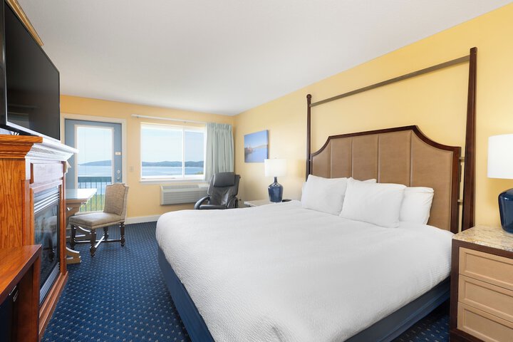 Fireside Inn & Suites - Belfast