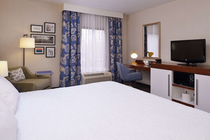 Room 46 of 68