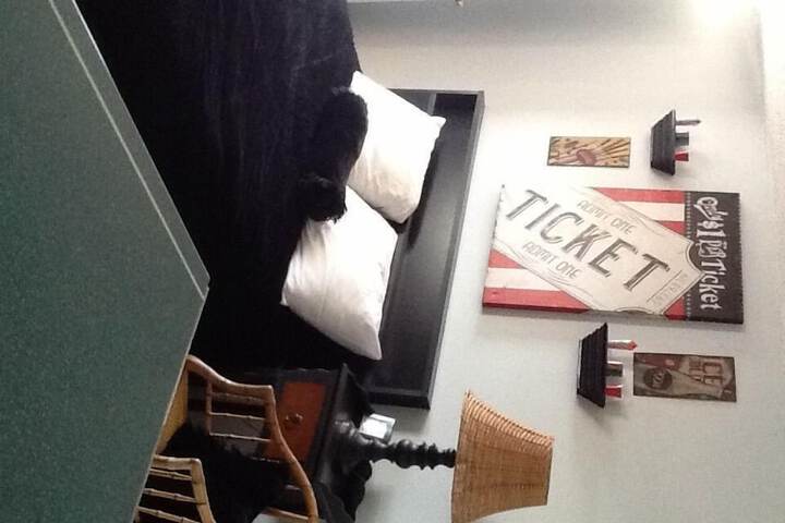 Room 7 of 7