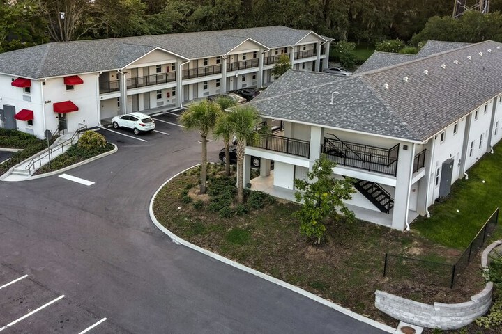 Hotel 4 of 24