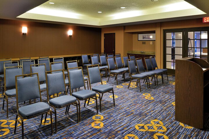 Courtyard by Marriott Detroit Utica