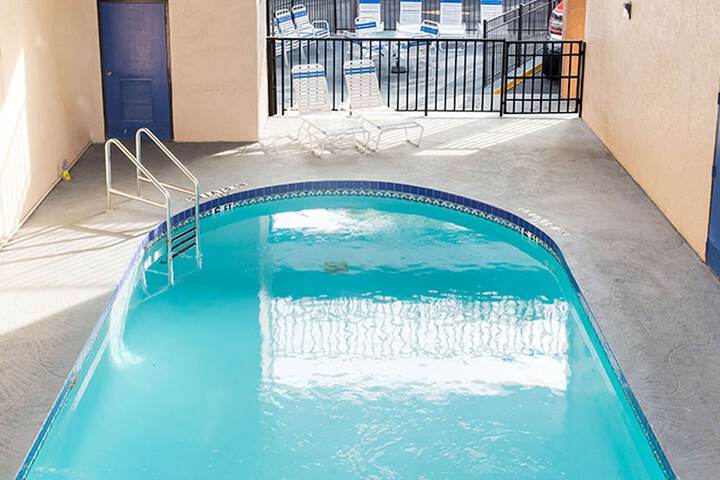 Pool 17 of 47