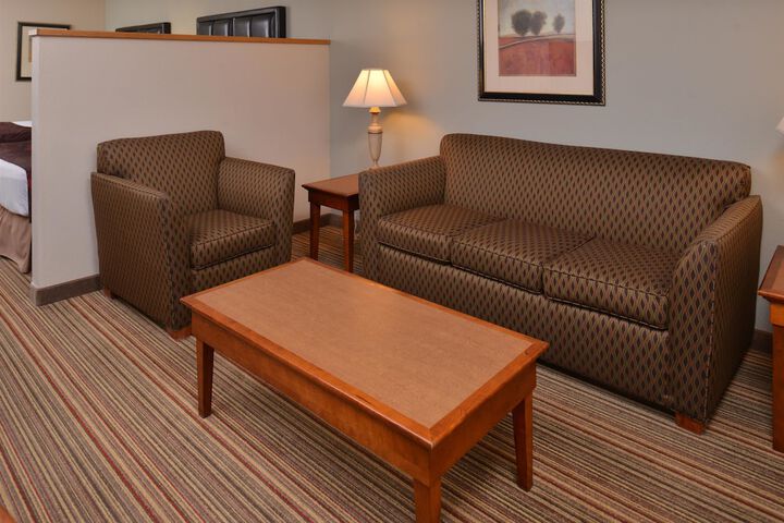 Best Western Plus Rama Inn