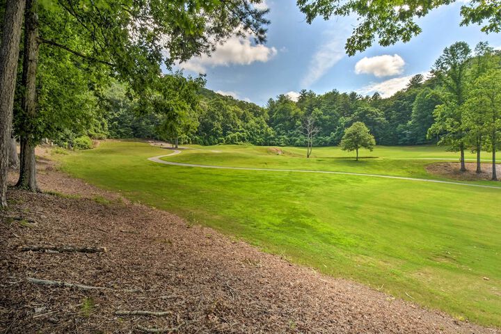Clayton Resort Getaway w / Pool Access Pickleball!