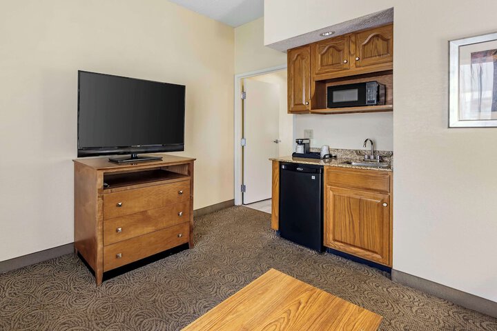 Room 20 of 29