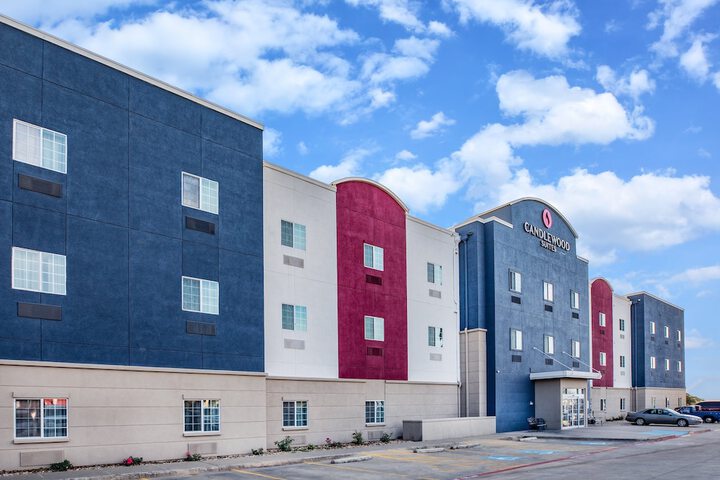 Hotel 17 of 82