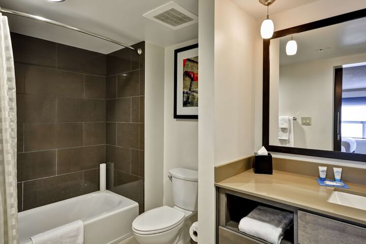 Room 40 of 63