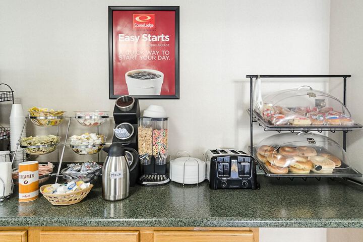 Breakfast/Coffee Service 48 of 56