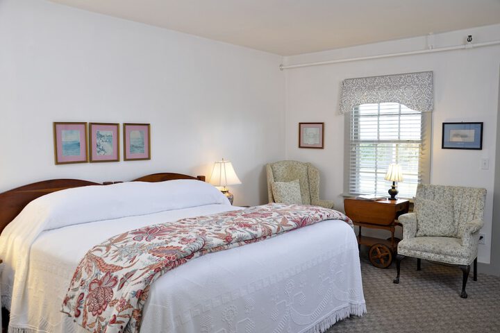 Room 44 of 76