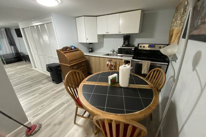 Nice 2 bedroom Apt With Patio