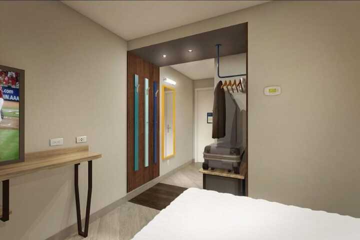 Room 21 of 38