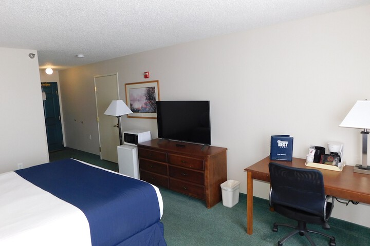 Room 21 of 44