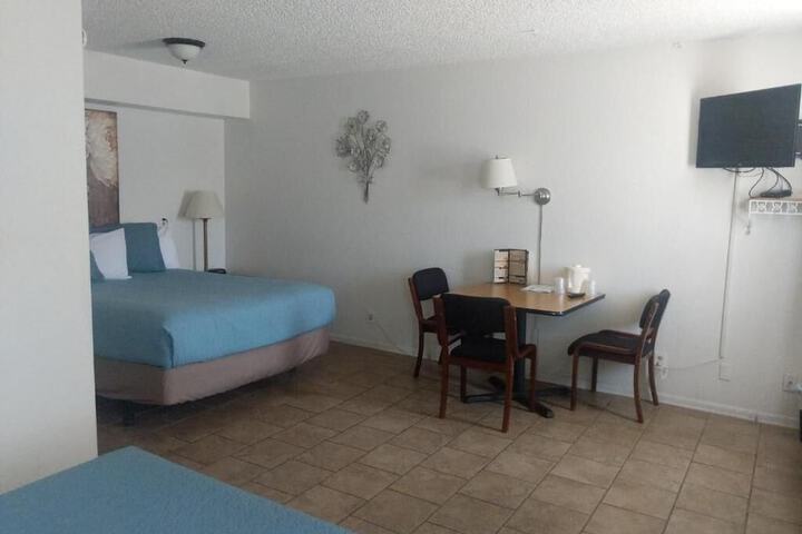 Room 14 of 22