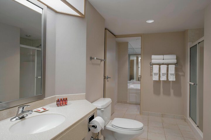 Delta Hotels by Marriott St. Johns Conference Centre