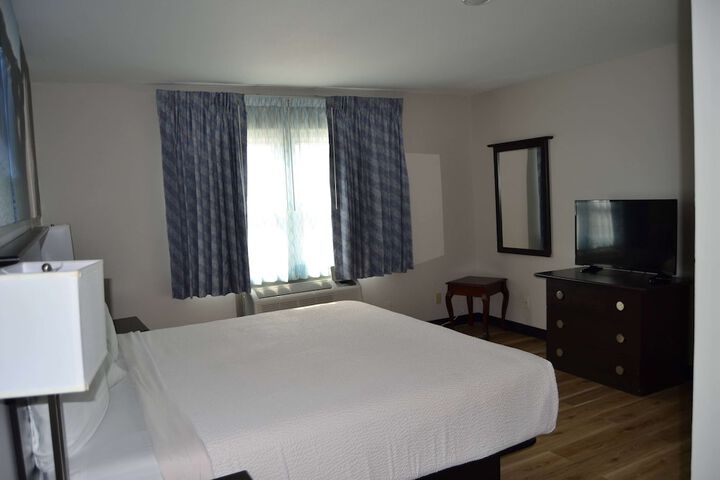 Room 36 of 51