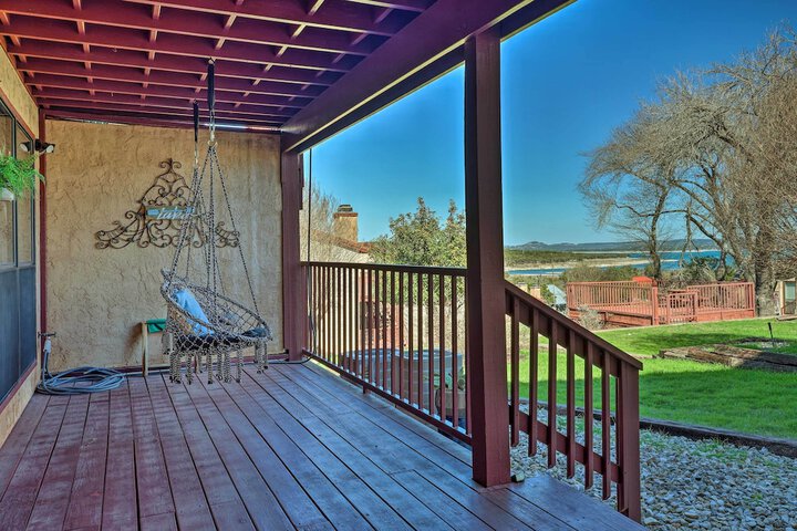 Canyon Lake Vacation Rental w / Lake Views