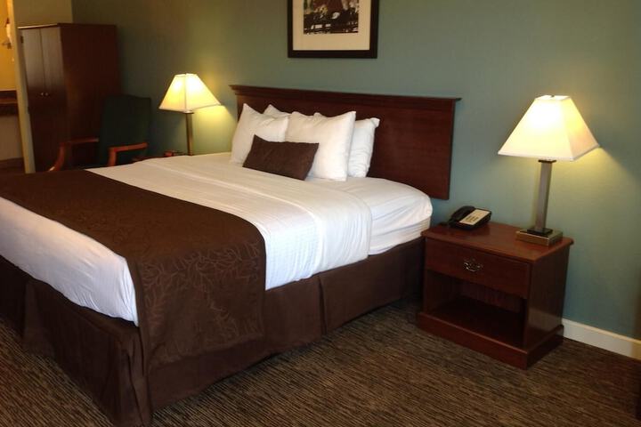Room 13 of 21