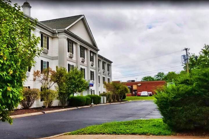 Baymont by Wyndham Columbia Maury