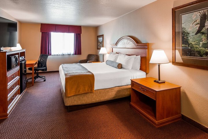 Room 9 of 25