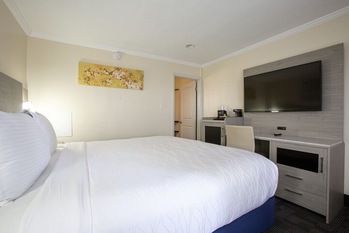 Room 56 of 75