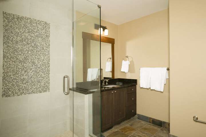 Room 122 of 182